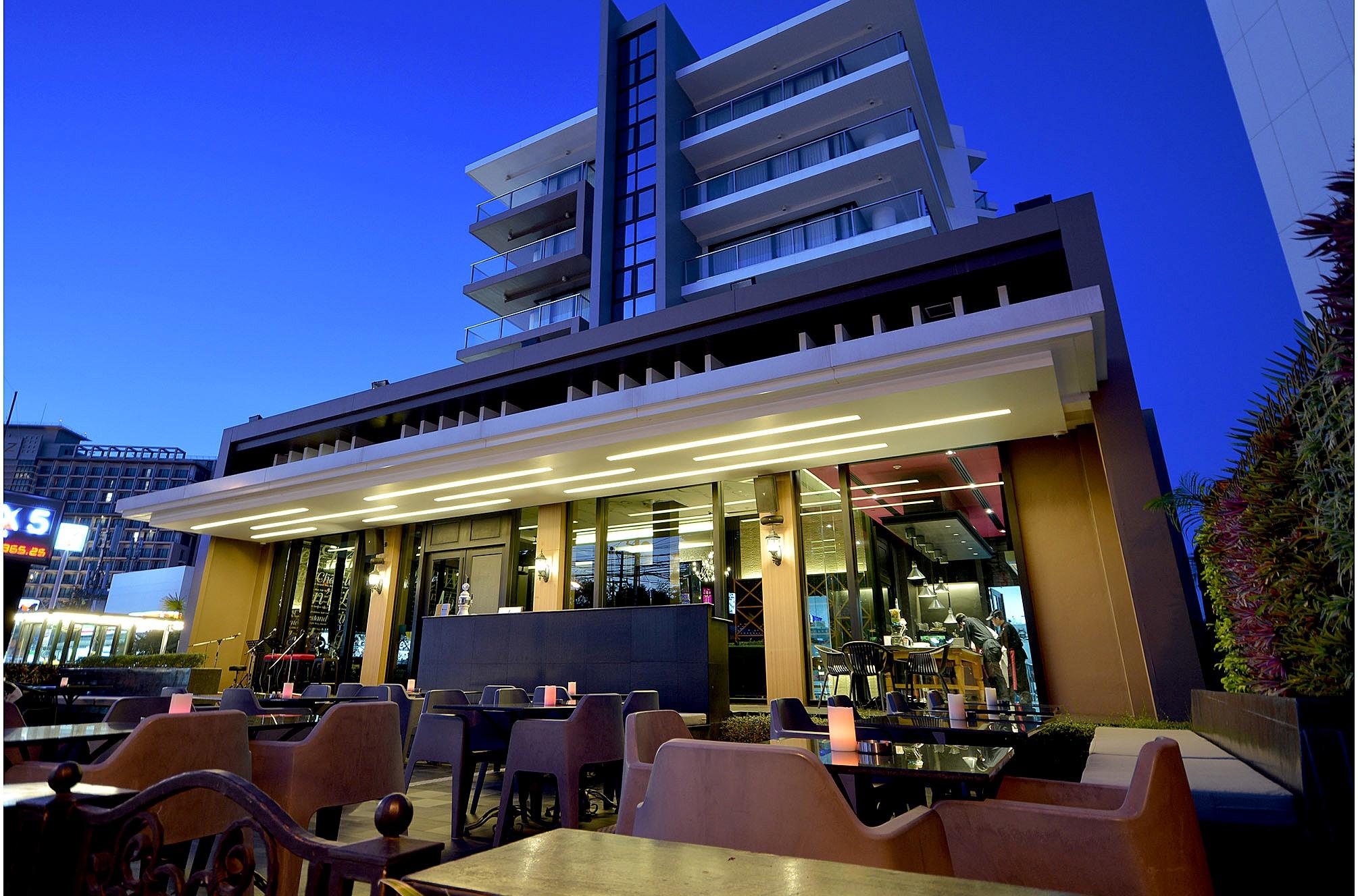 Hotel TSix5 Quarter Pattaya Exterior foto
